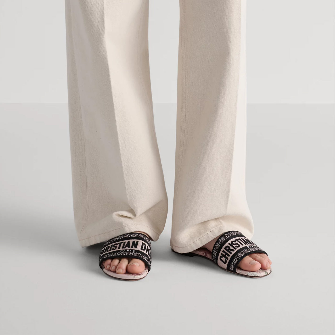 Dior Dior Lucky Dway Slide Embroidered Cotton And White Multicolor Flowers Calendar Allover Motif