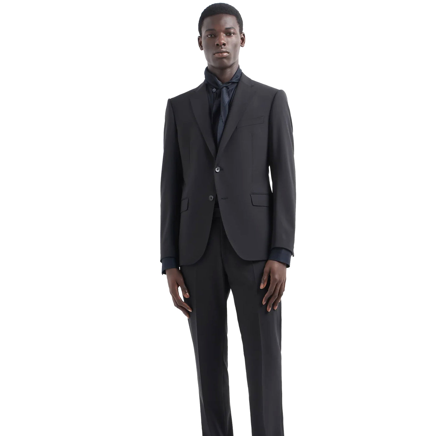 EM000478 TE10155 UC001 BLACK BEAUTY ARMANI SUIT