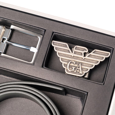 Gift Box With Reversible Leather Belt And Interchangeable Buckles