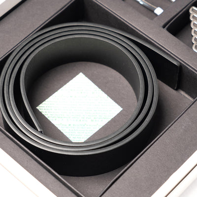 Gift Box With Reversible Leather Belt And Interchangeable Buckles