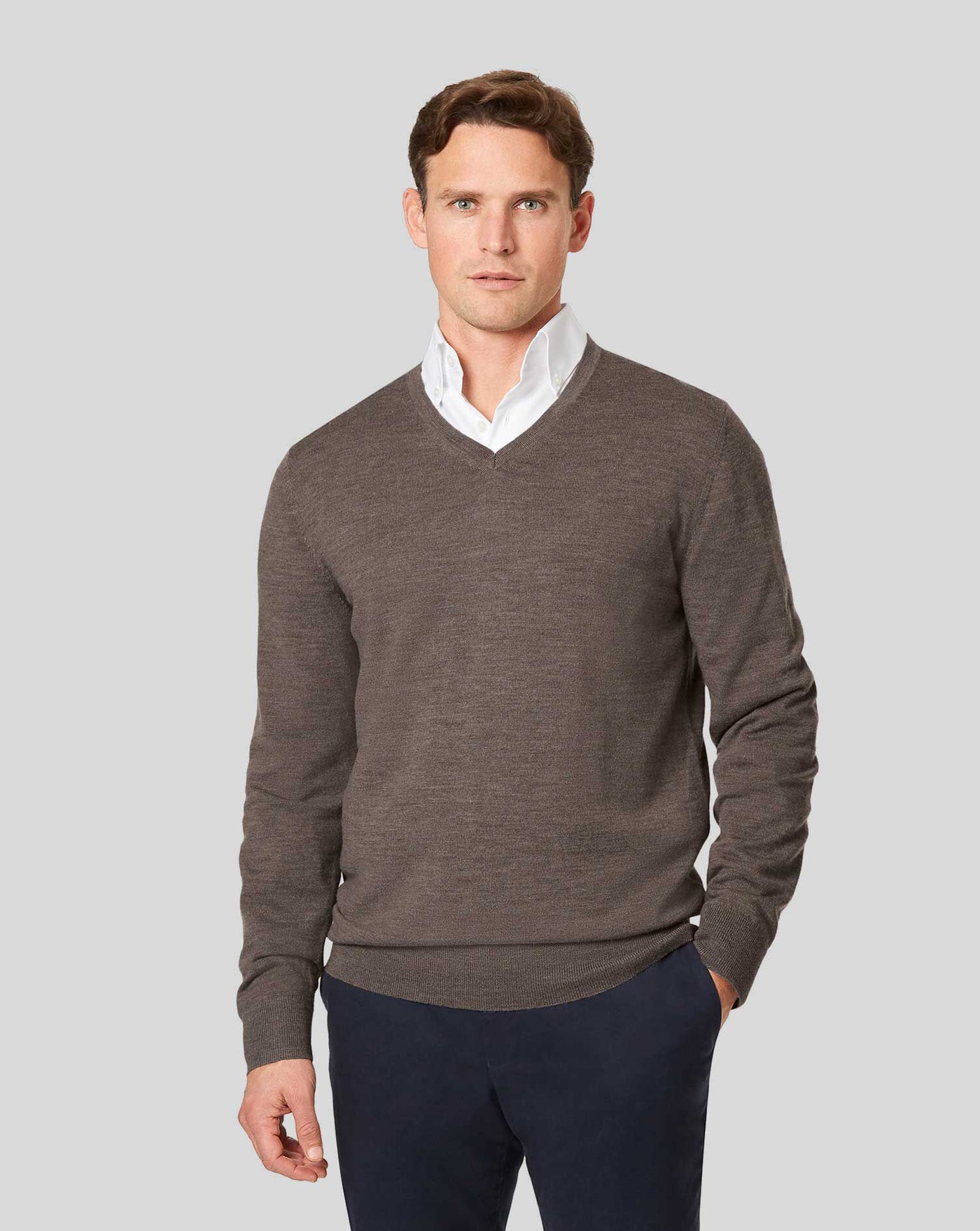 MOCHA PURE MERINO V NECK JUMPER