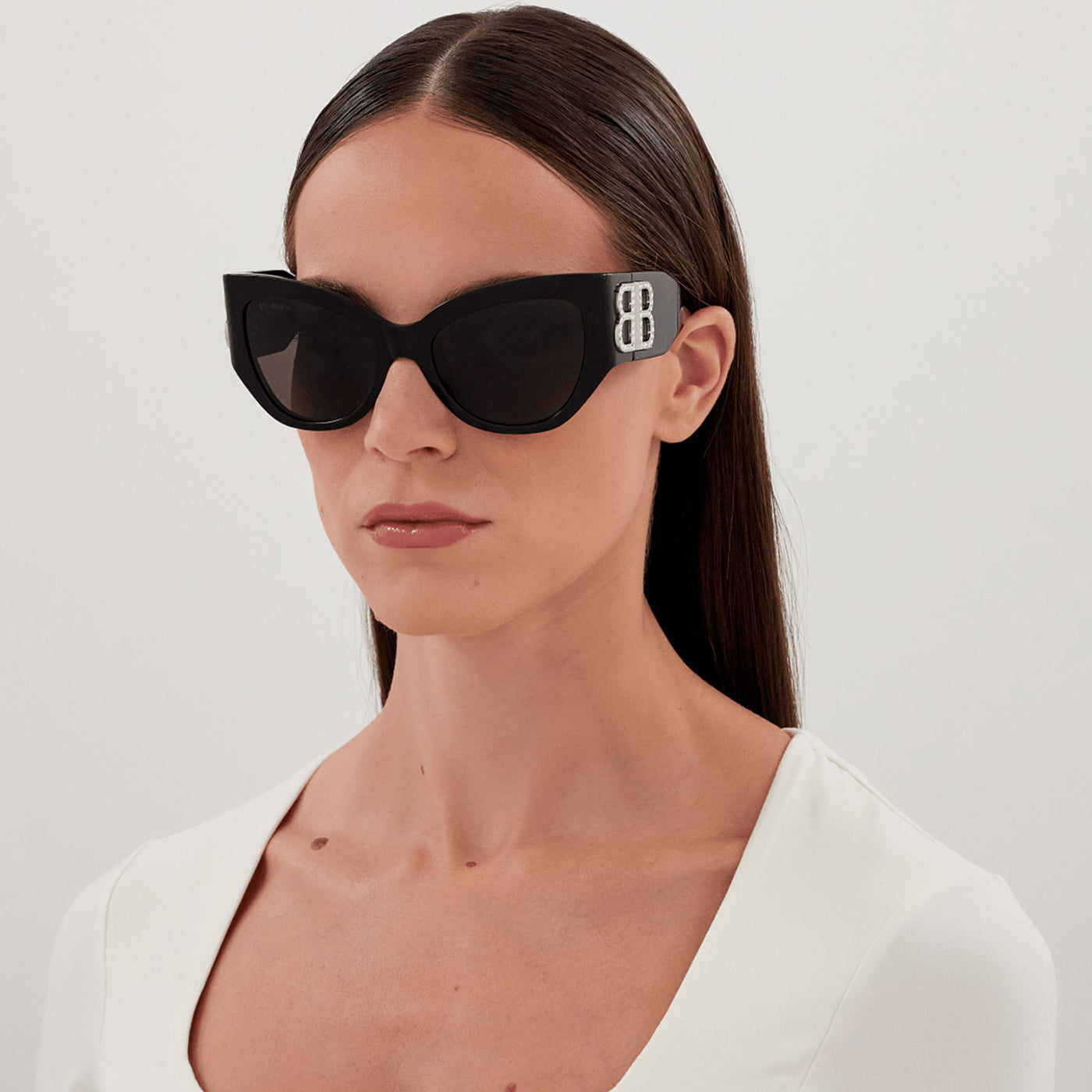 EVERYDAY wide cat-eye shape refined BB logo