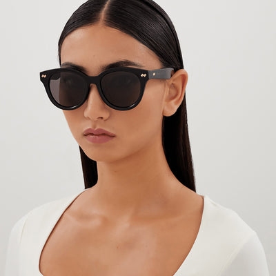 Ribbon Korean Female Rounded Shape